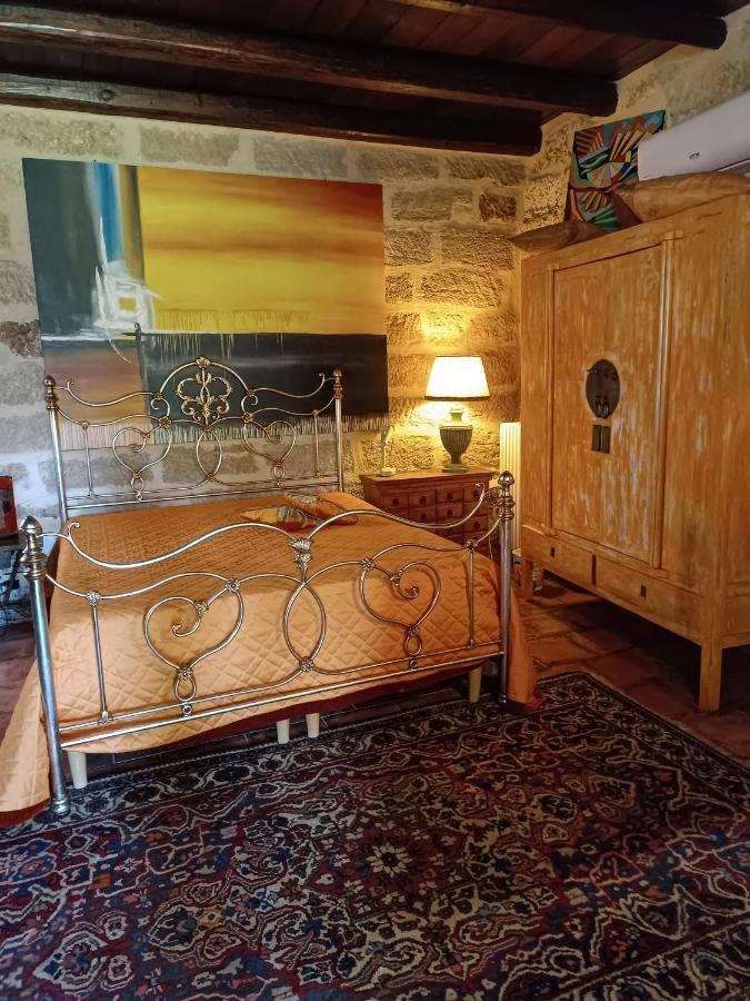 Casolare Giummari Bed and Breakfast Carini Exteriör bild