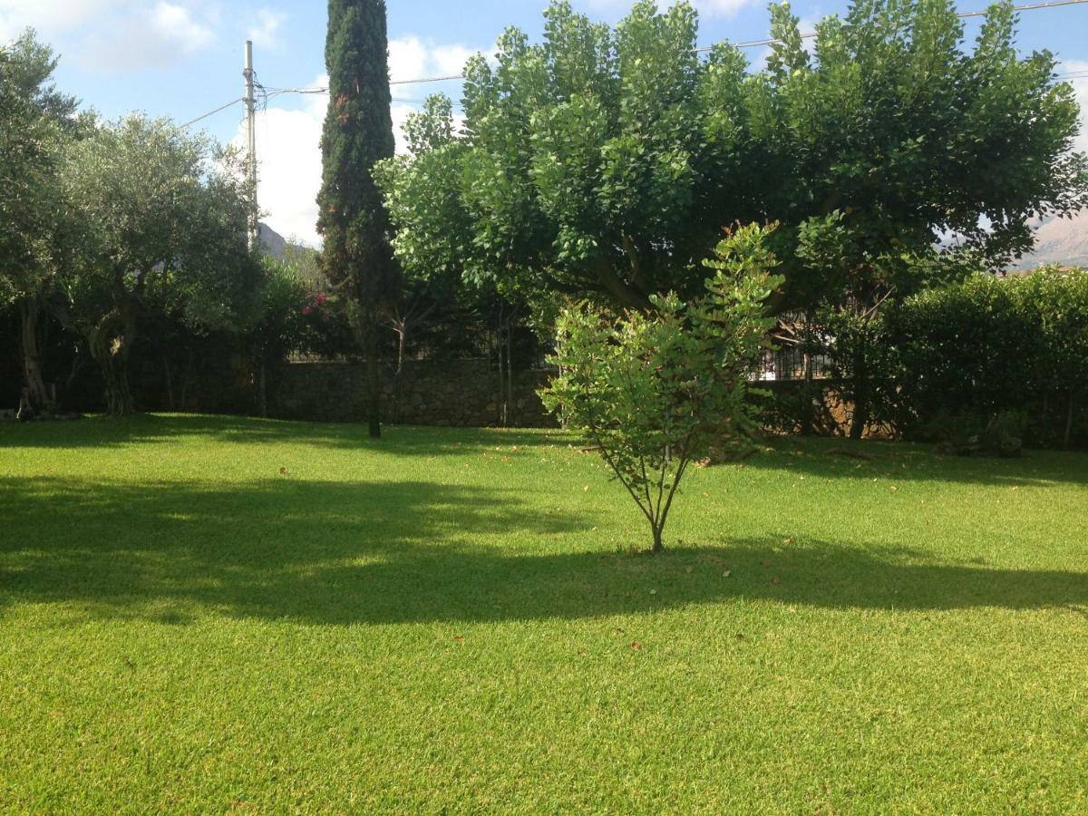 Casolare Giummari Bed and Breakfast Carini Exteriör bild